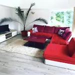 Royal Town Luxury With Panoramic View Wake Up To Breathtaking Lake Views And Pure Tranquility Apartamento *