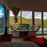 Royal Town Luxury With Panoramic View Wake Up To Breathtaking Lake Views And Pure Tranquility Lägenhet Jajce