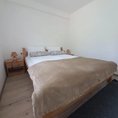 Royal Town Luxury With Panoramic View Wake Up To Breathtaking Views And Pure Tranquility 公寓 亚伊采