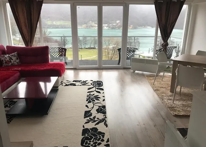 Royal Town Luxury With Panoramic View Wake Up To Breathtaking Lake Views And Pure Tranquility Apartament *