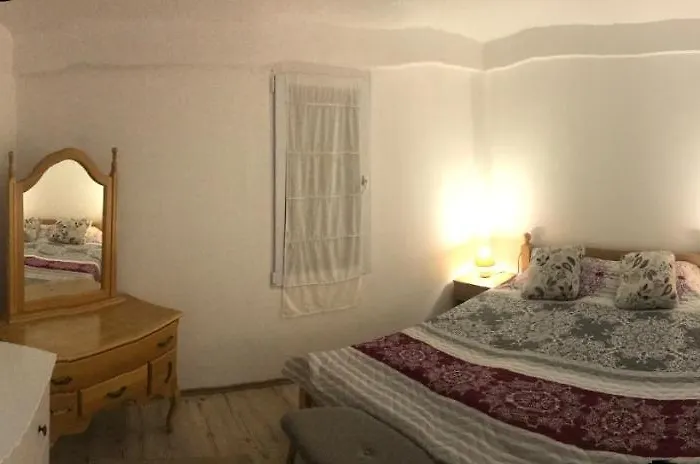 Royal Town Luxury With Panoramic View Wake Up To Breathtaking Lake Views And Pure Tranquility Apartament